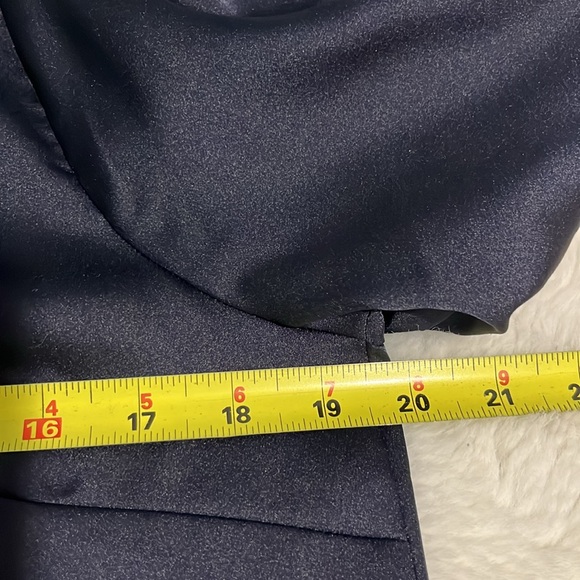 NWT Banana republic navy blue sateen blouse - Picture 7 of 8